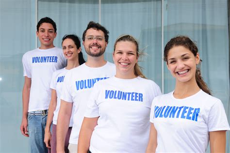 Volunteer with us .